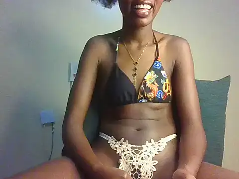 Smiley_babe – Naživo XXX chat