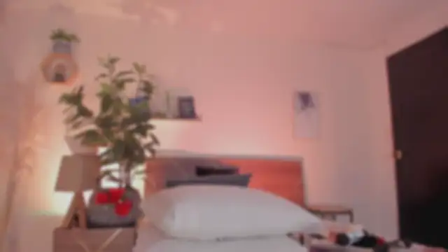 צ'אט XXX בשידור חי של YariRose