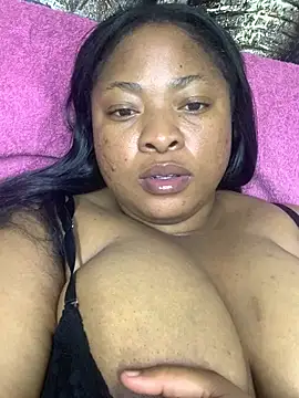 ChubbySpiderx Adlı Modelin Canlı XXX Sohbeti