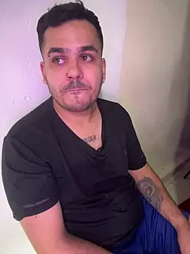 LatinBearX – Naživo XXX chat