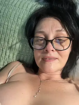 Chatroom XXX en direct de HotyEmily