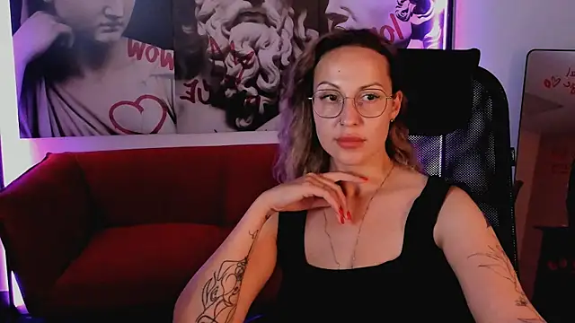 Charlotte_Hudson: онлайн-секс-чат