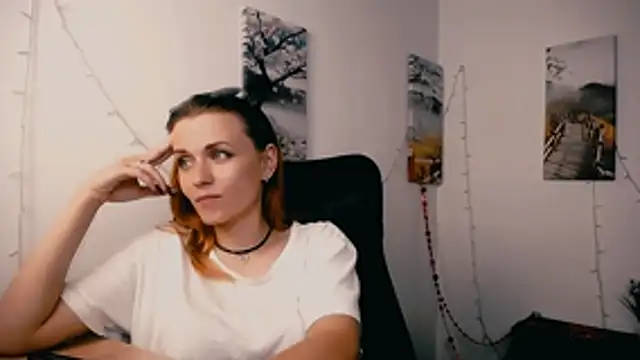 PeppyMia: онлайн-секс-чат