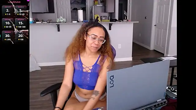 Chatroom XXX en direct de ReeseZen