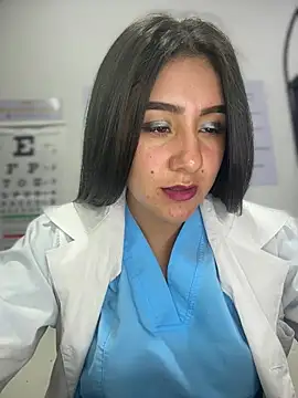 Chat +18 de CAROLINE__07 ao vivo