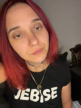 XXX chat uživo modela jebise23