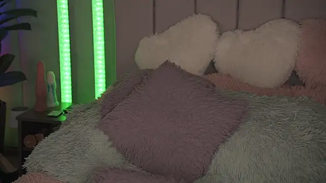 VickySecret96 现场XXX聊天