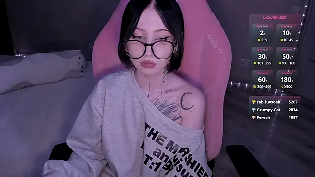 eva_luvsoak Chat XXX live