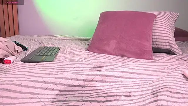 mia-reeves' Live XXX Chat