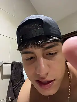Lander_Cruz 即時 XXX 聊天