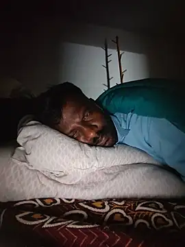 Czat XXX na żywo – Paramkeerthi