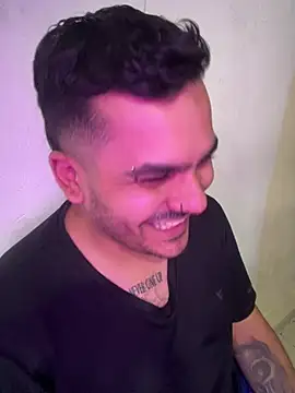 LatinBearXn Live XXX chat