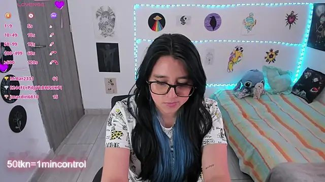 Chat +18 de Cherry_blush_ ao vivo
