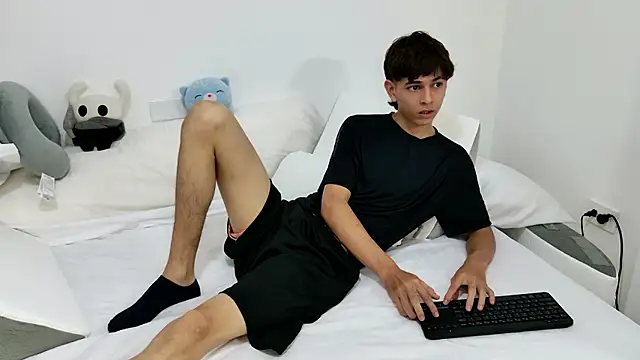 Онлайн чат XXX Wade_wagner