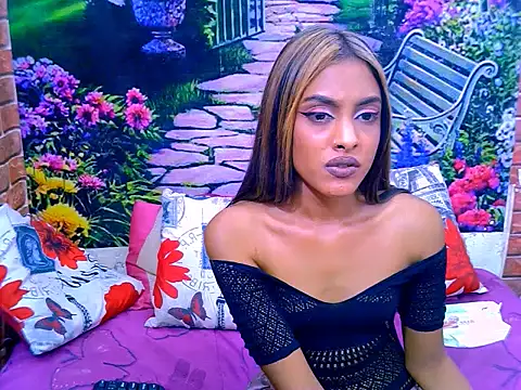 IndianPretty14u2Luv live XXX chat
