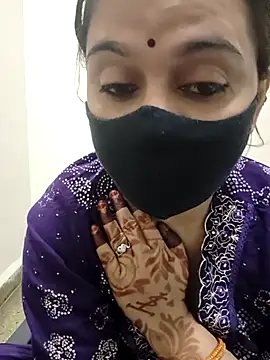 spasyQueen69 Show in webcam