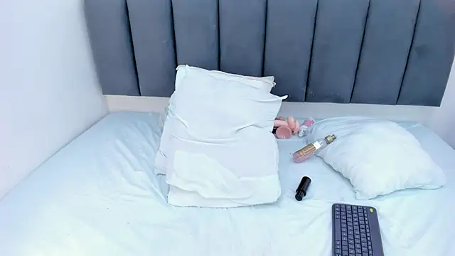sam_doll_ Adlı Modelin Canlı XXX Sohbeti