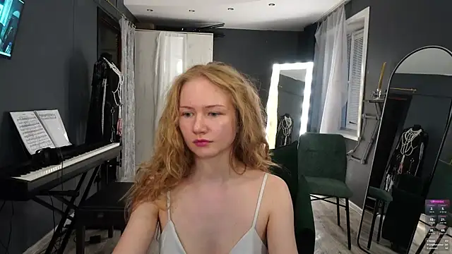 hetaerart live XXX chat