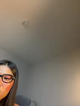 JassmineLove Adlı Modelin Canlı XXX Sohbeti