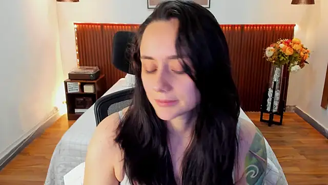 KatherineBond Live XXX-chat