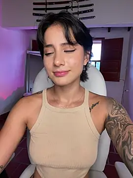Ale_Lewis Chat XXX live