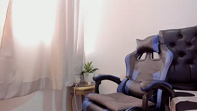 doublefun24 élő XXX-chatje