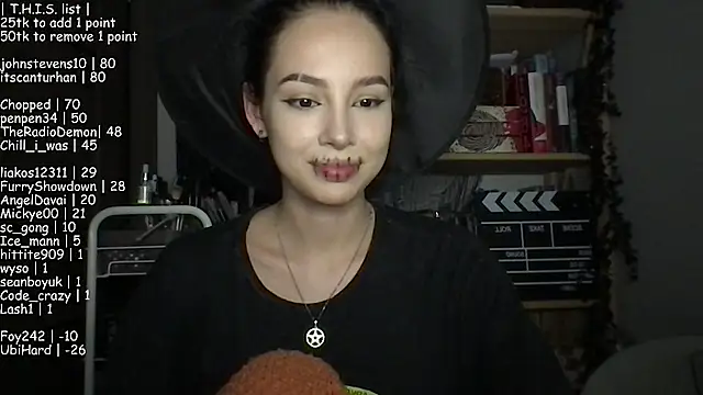 Yuna5343 Chat XXX in diretta