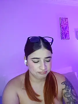 martina_connor1 Adlı Modelin Canlı XXX Sohbeti