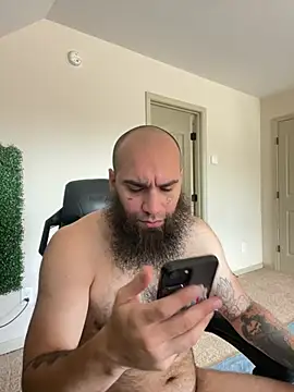 Czat XXX na żywo – MastaWolfy