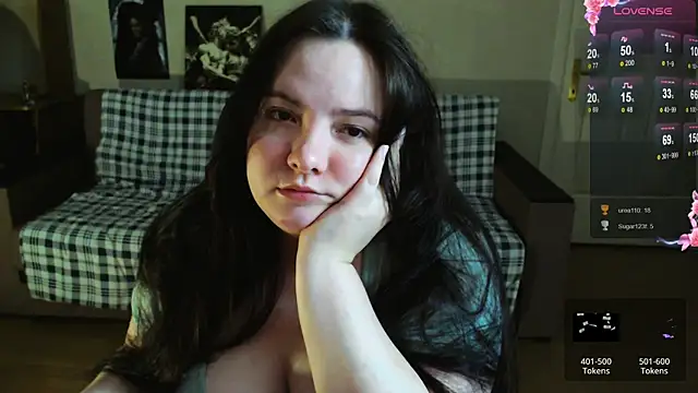 EmillyBones XXX чат на живо