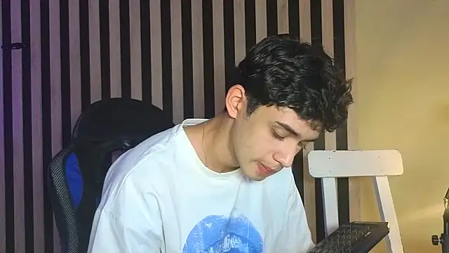 Онлайн чат XXX MikeVoss_