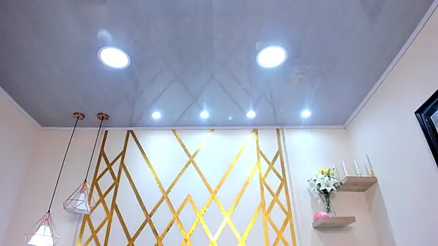 Becca_Milf Adlı Modelin Canlı XXX Sohbeti