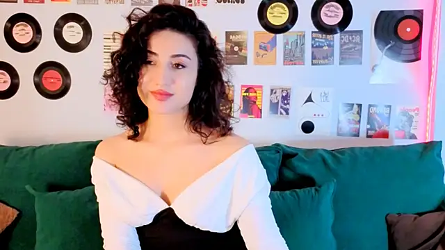 XXX chat uživo modela Maya_Rogerss