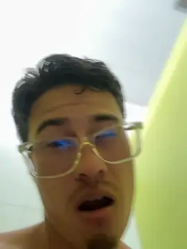 Chat XXX ao vivo de TavoHot_