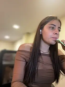 Chatroom XXX en direct de Hanna_Cruz_