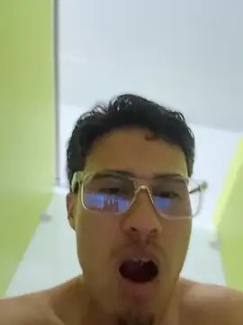 XXX chat uživo modela TavoHot_