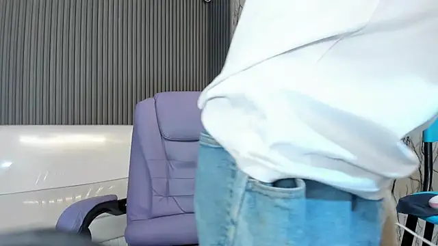 XXX chat uživo modela ManSant