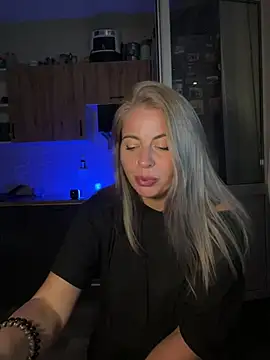 Živý XXX chat Lisorine