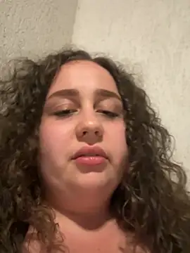 Živý XXX chat CurlyMaddie