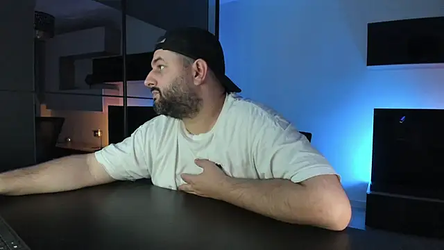 DravenPeak's Live XXX Chat