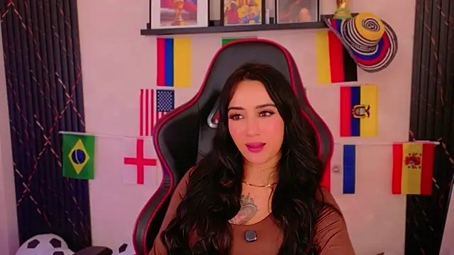 EmmyEvans1 Live XXX Chat