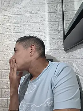 دردشة Tiger_cryad الجنسية المباشرة