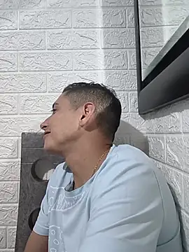 Tiger_cryad Chat XXX live