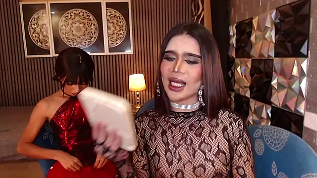 AudreyMilesTransのライブXXXチャット