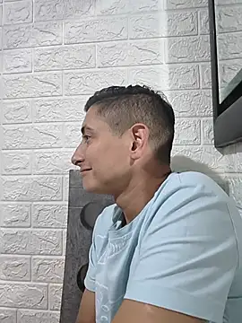 Tiger_cryad Chat XXX in diretta
