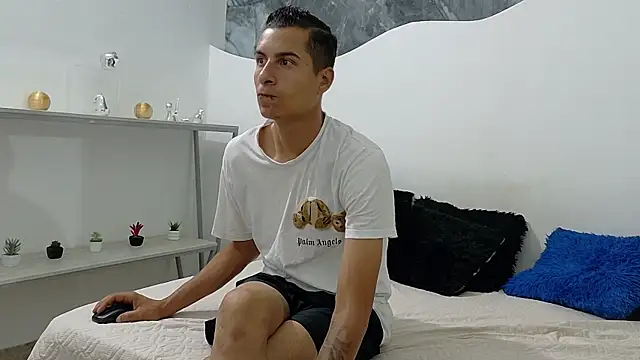 Онлайн чат XXX cameronsilverman