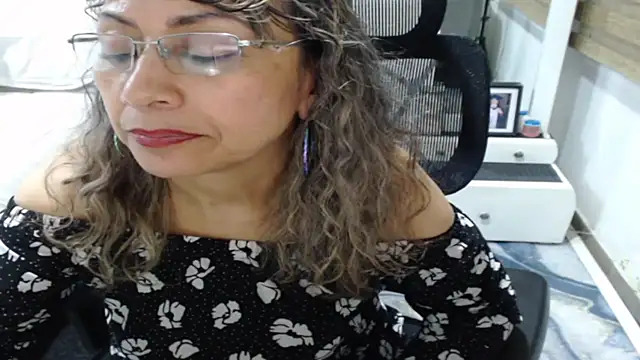 Chat +18 de jesy_hot ao vivo