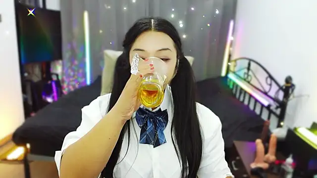 SaraSilky 即時 XXX 聊天