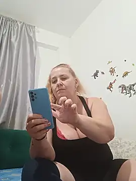 JuliaBestX Webcam Show