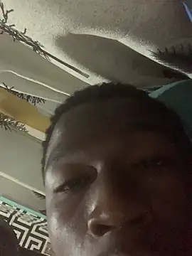 Czat XXX na żywo – MrBlaq25